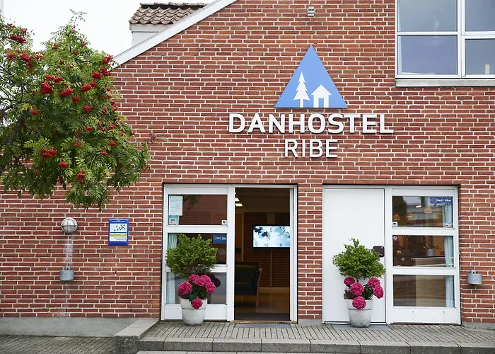 Danhostel Hostel *